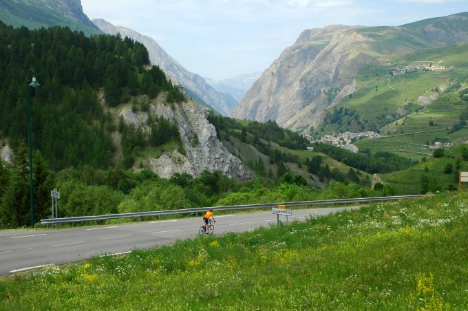 Vélo de Villar d’Arène à Alpe d’Huez