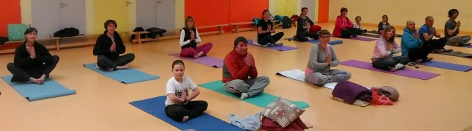 Cours collectifs Yoga 2 Alpes Souffle de Sagesse 10.jpg
