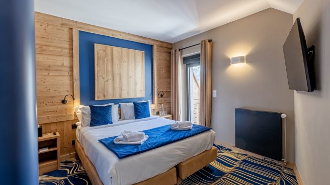 Chambre double bleue Hôtel Les Cîmes